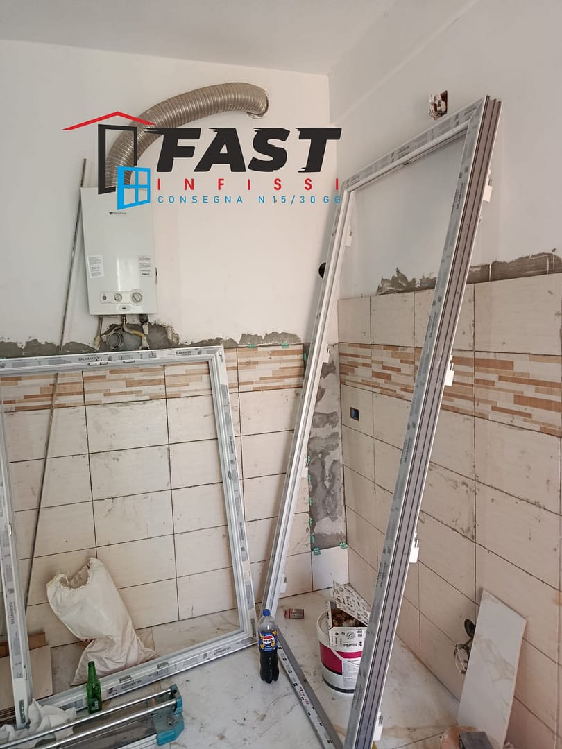 Fornitura e posa in opera di nuovi infissi in PVC doppio vetro a La Spezia