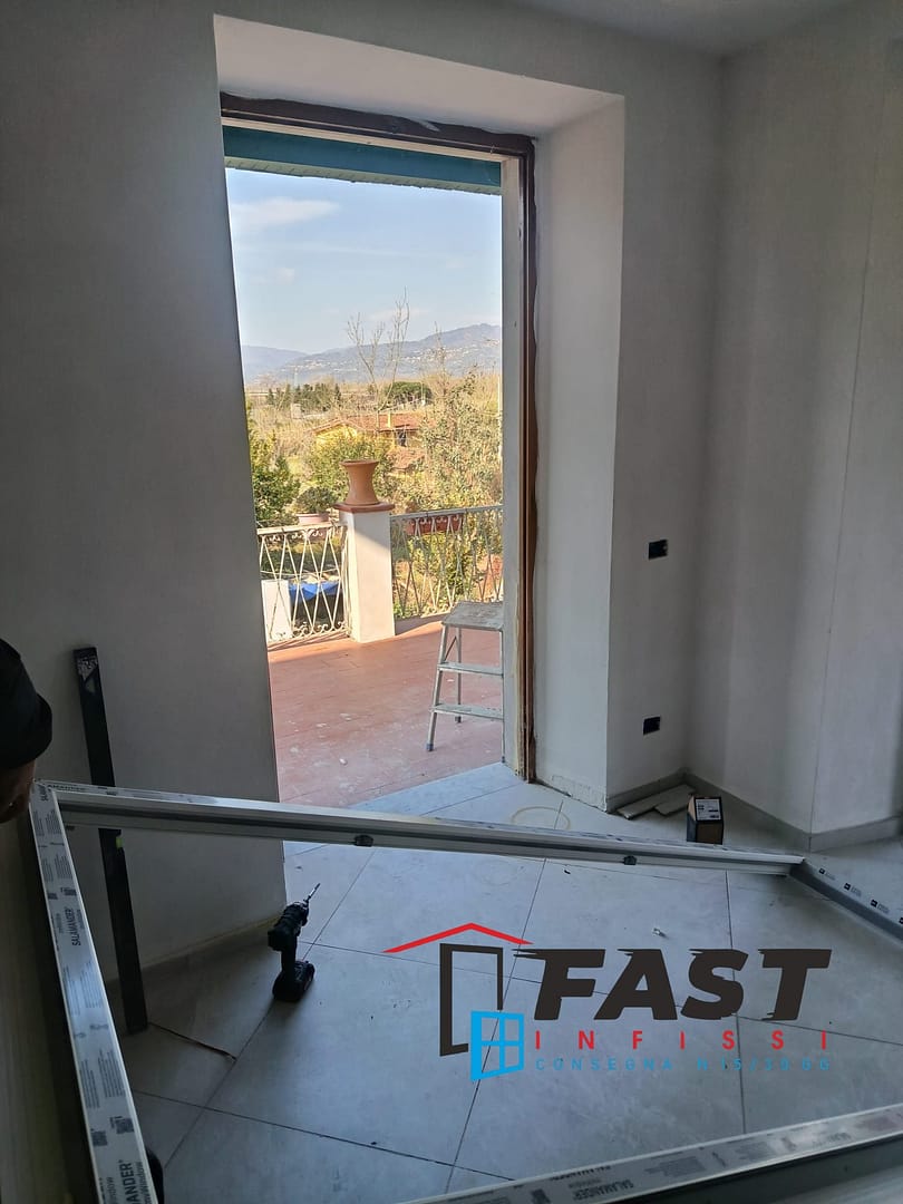 Fornitura e posa in opera di nuovi infissi in PVC doppio vetro La Spezia